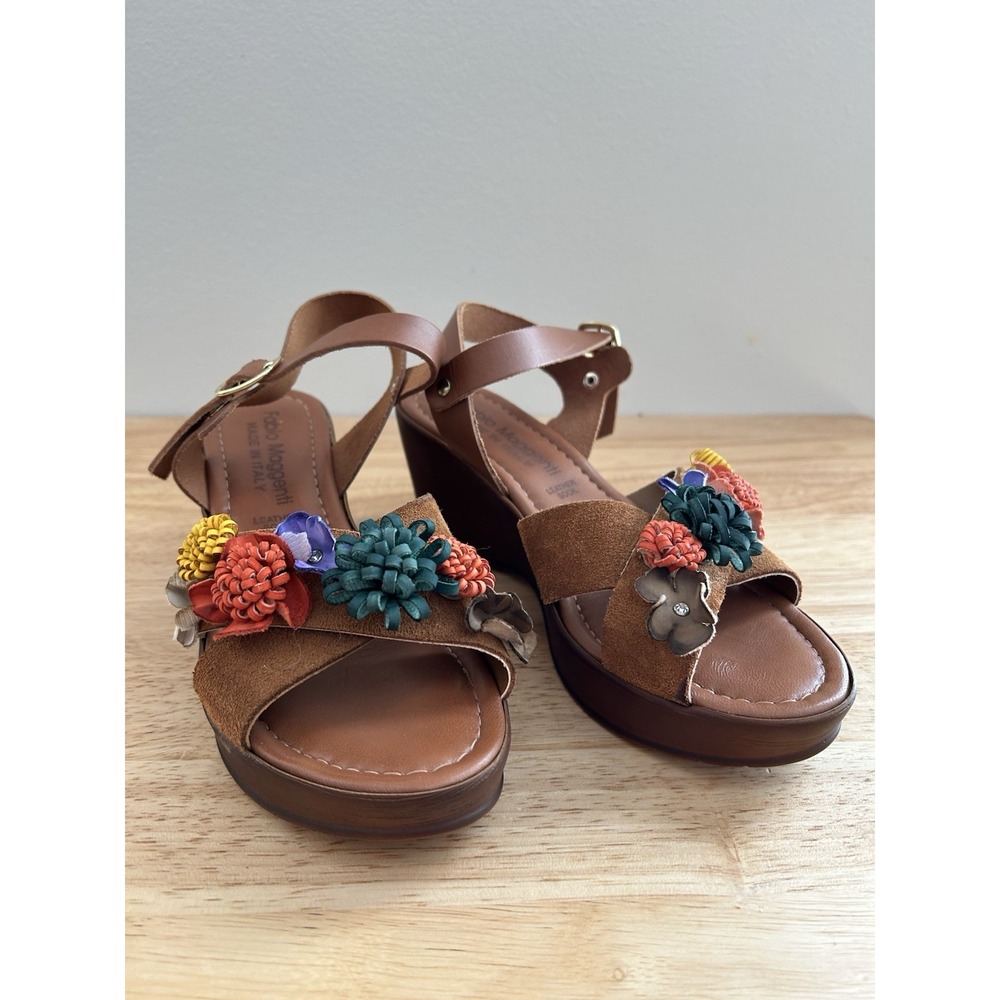 Fabio maggenti brown heel wedge leather flower accent Sz 7 boho floral See De